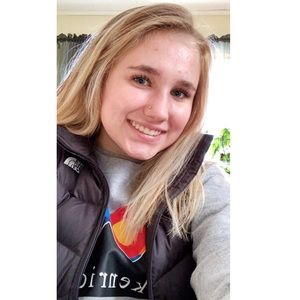 Meet your Posher, Caroline